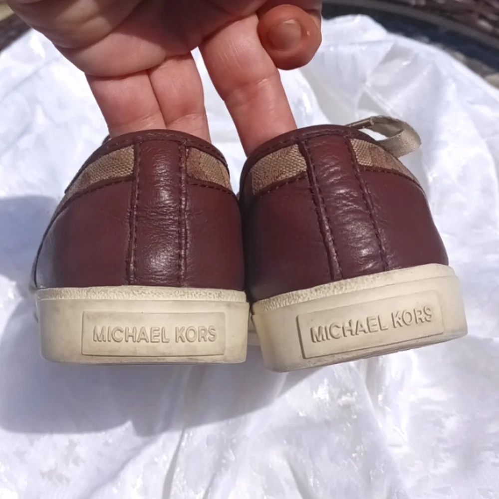 Michael Kors brown tan canvas leather sneakers size 9